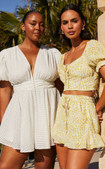 Rhenzy Shorts - Frill Hem Shorts in Sunshine Ditzy