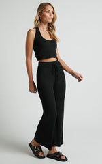 Motto Pants - High Waisted 7/8 Length Ribbed Knit Pants in Black