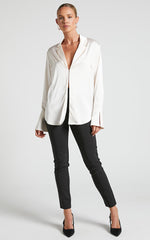 Hayien Shirt - Long Sleeve Plunge Shirt in Champagne