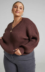Kartia Jumper - V Neck Jumper in Chocolate