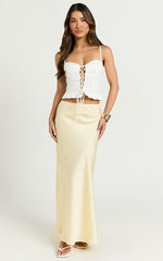 Nani Top - Lace Front Fitted Frill Hem Top in White